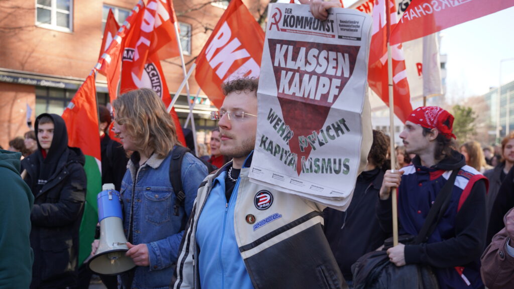 Über 50.000 Schüler streiken gegen die Wehrpflicht!
